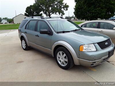 2006 Ford Freestyle SE   - Photo 13 - Davenport, IA 52802