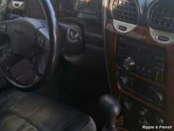 2004 GMC Envoy SLE   - Photo 3 - Davenport, IA 52802