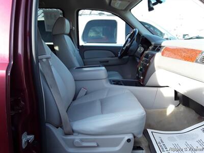 2007 Chevrolet Tahoe LT   - Photo 11 - Silvis, IL 61282