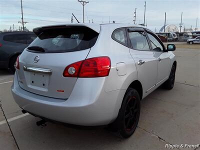 2012 Nissan Rogue S   - Photo 10 - Davenport, IA 52802