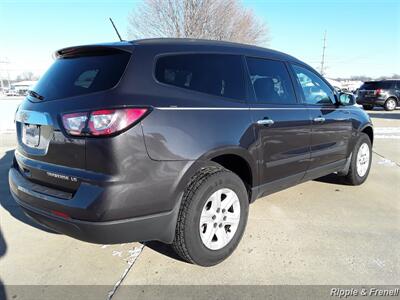 2014 Chevrolet Traverse LS   - Photo 10 - Davenport, IA 52802