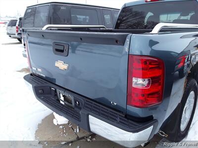 2007 Chevrolet Silverado 1500 LT1 LT1 4dr Crew Cab   - Photo 8 - Davenport, IA 52802