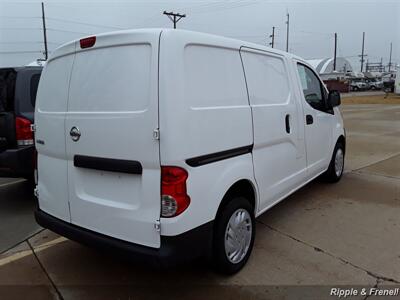 2015 Nissan NV200 S   - Photo 12 - Davenport, IA 52802