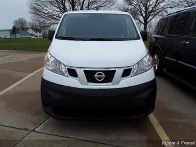 2015 Nissan NV200 S   - Photo 1 - Davenport, IA 52802