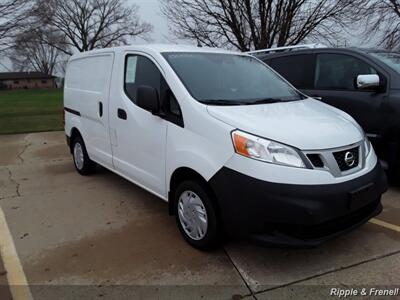 2015 Nissan NV200 S   - Photo 15 - Davenport, IA 52802