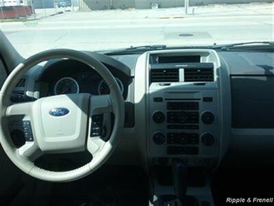 2012 Ford Escape XLT   - Photo 12 - Davenport, IA 52802