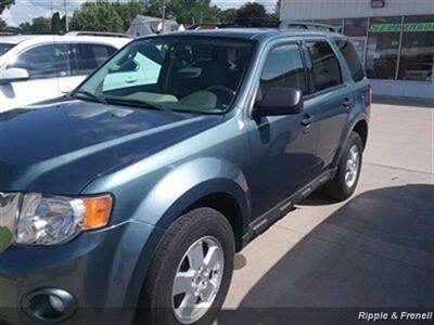 2012 Ford Escape XLT   - Photo 3 - Davenport, IA 52802