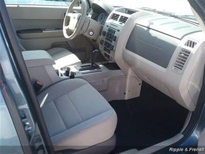 2012 Ford Escape XLT   - Photo 10 - Davenport, IA 52802