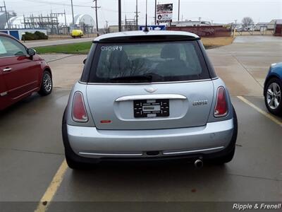 2005 MINI Cooper   - Photo 9 - Davenport, IA 52802