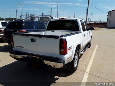 2006 Chevrolet Silverado 1500 LT1 LT1 4dr Crew Cab   - Photo 9 - Davenport, IA 52802