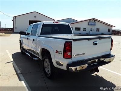 2006 Chevrolet Silverado 1500 LT1 LT1 4dr Crew Cab   - Photo 7 - Davenport, IA 52802