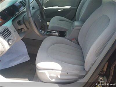 2008 Buick Lucerne CX   - Photo 8 - Davenport, IA 52802