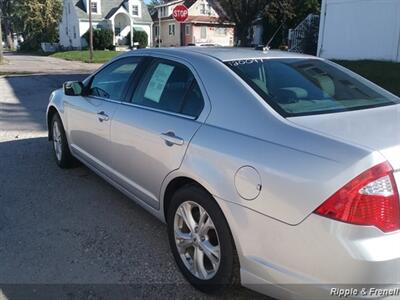 2012 Ford Fusion SE   - Photo 7 - Davenport, IA 52802