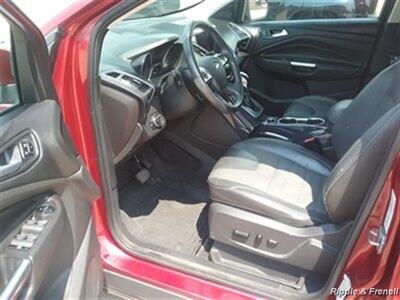 2013 Ford Escape Titanium   - Photo 8 - Davenport, IA 52802