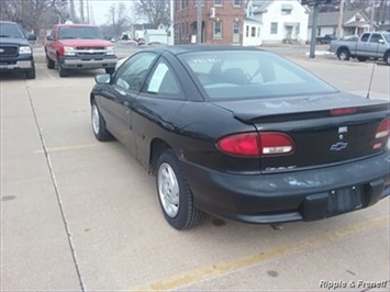 1999 Chevrolet Cavalier   - Photo 8 - Davenport, IA 52802