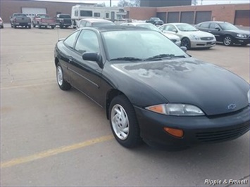 1999 Chevrolet Cavalier   - Photo 5 - Davenport, IA 52802