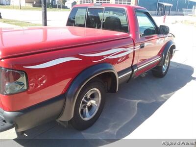 2002 Chevrolet S-10 LS   - Photo 6 - Davenport, IA 52802