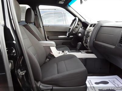 2010 Ford Escape XLT   - Photo 11 - Davenport, IA 52802