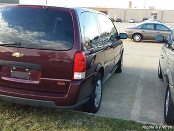 2008 Chevrolet Uplander LS   - Photo 4 - Davenport, IA 52802