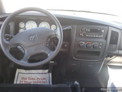 2003 Dodge Ram 1500 SLT 4dr Quad Cab SLT   - Photo 10 - Davenport, IA 52802