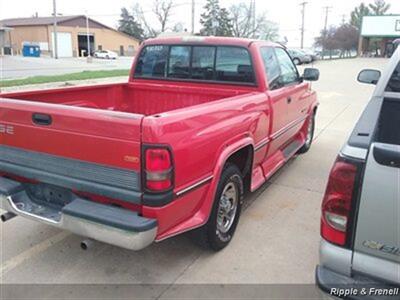 1995 Dodge Ram 1500 ST   - Photo 6 - Davenport, IA 52802