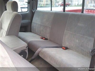 1995 Dodge Ram 1500 ST   - Photo 9 - Davenport, IA 52802