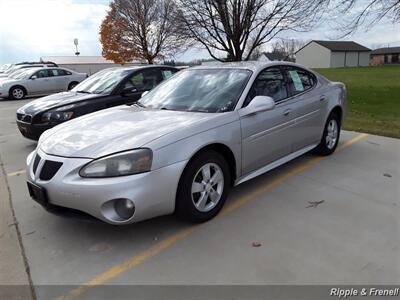 2007 Pontiac Grand Prix   - Photo 3 - Davenport, IA 52802