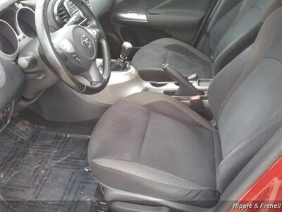 2011 Nissan JUKE SV   - Photo 8 - Davenport, IA 52802