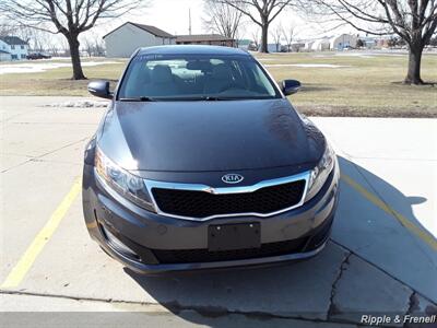 2011 Kia Optima EX   - Photo 1 - Davenport, IA 52802