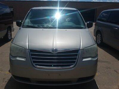 2009 Chrysler Town & Country LX  