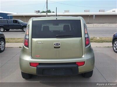 2010 Kia Soul Sport   - Photo 5 - Davenport, IA 52802