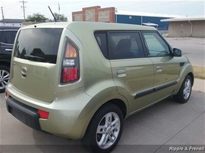 2010 Kia Soul Sport   - Photo 6 - Davenport, IA 52802