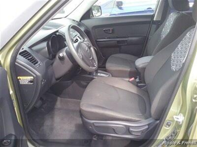 2010 Kia Soul Sport   - Photo 8 - Davenport, IA 52802