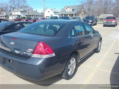 2008 Chevrolet Impala LS   - Photo 6 - Davenport, IA 52802