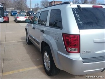 2006 Jeep Grand Cherokee Laredo Laredo 4dr SUV   - Photo 7 - Davenport, IA 52802