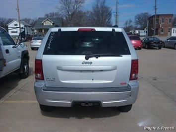 2006 Jeep Grand Cherokee Laredo Laredo 4dr SUV   - Photo 5 - Davenport, IA 52802