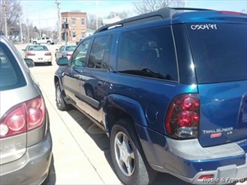 2005 Chevrolet TrailBlazer EXT LT   - Photo 7 - Davenport, IA 52802