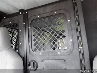 2011 Ford E-250   - Photo 5 - Davenport, IA 52802