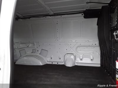 2011 Ford E-250   - Photo 12 - Davenport, IA 52802