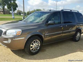 2005 Buick Terraza CXL   - Photo 2 - Davenport, IA 52802