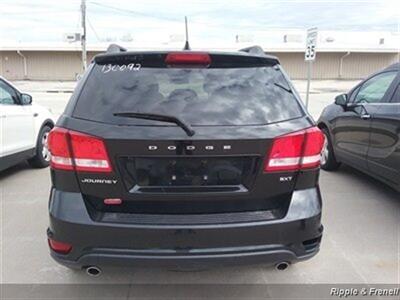 2013 Dodge Journey SXT   - Photo 5 - Davenport, IA 52802