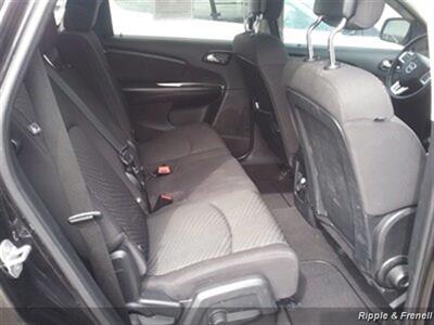 2013 Dodge Journey SXT   - Photo 12 - Davenport, IA 52802