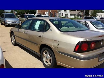 2004 Chevrolet Impala   - Photo 2 - Davenport, IA 52802