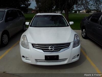 2012 Nissan Altima 2.5   - Photo 1 - Davenport, IA 52802