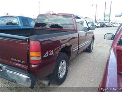 2000 Chevrolet Silverado 1500 LS 3dr LS   - Photo 6 - Davenport, IA 52802