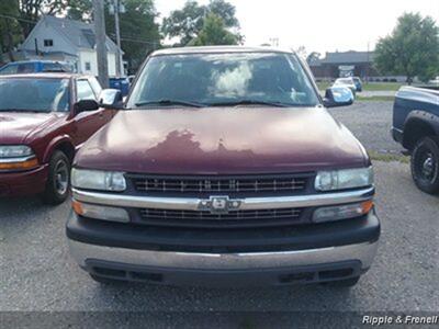 2000 Chevrolet Silverado 1500 LS 3dr LS   - Photo 1 - Davenport, IA 52802