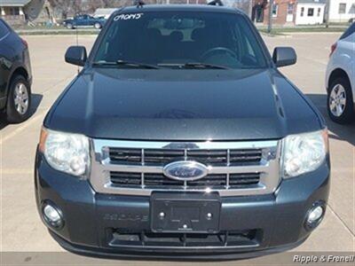 2009 Ford Escape XLT   - Photo 1 - Davenport, IA 52802