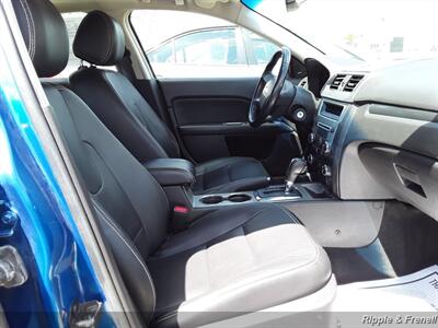 2012 Ford Fusion SEL   - Photo 11 - Davenport, IA 52802