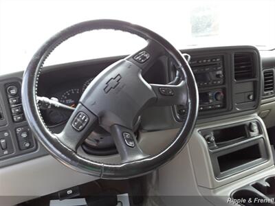 2005 Chevrolet Tahoe LS   - Photo 6 - Davenport, IA 52802