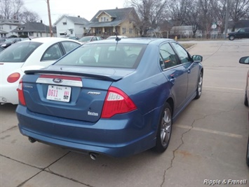 2010 Ford Fusion Sport   - Photo 3 - Davenport, IA 52802